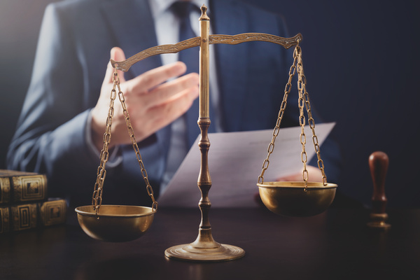 天秤のイメージ画像